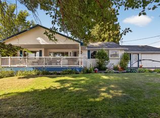 800 Montigny Rd, West Kelowna, BC V1Z1S2