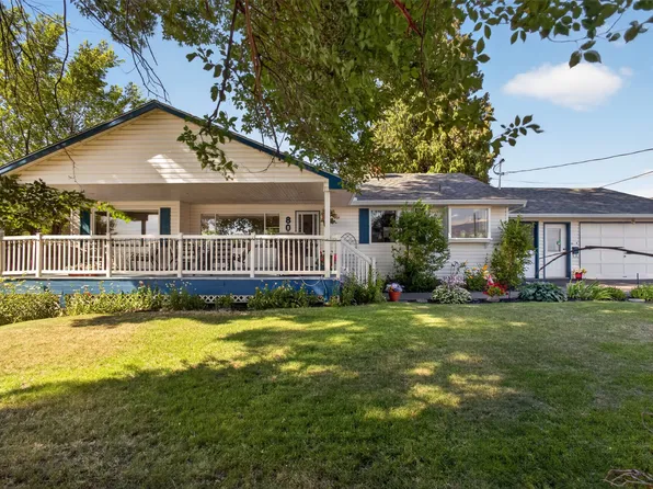 800 Montigny Rd, West Kelowna, BC V1Z 1S2