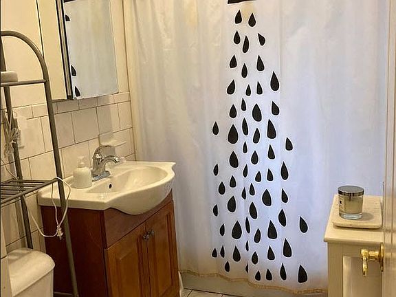 3rd image of 226 Fort Washington Ave #61