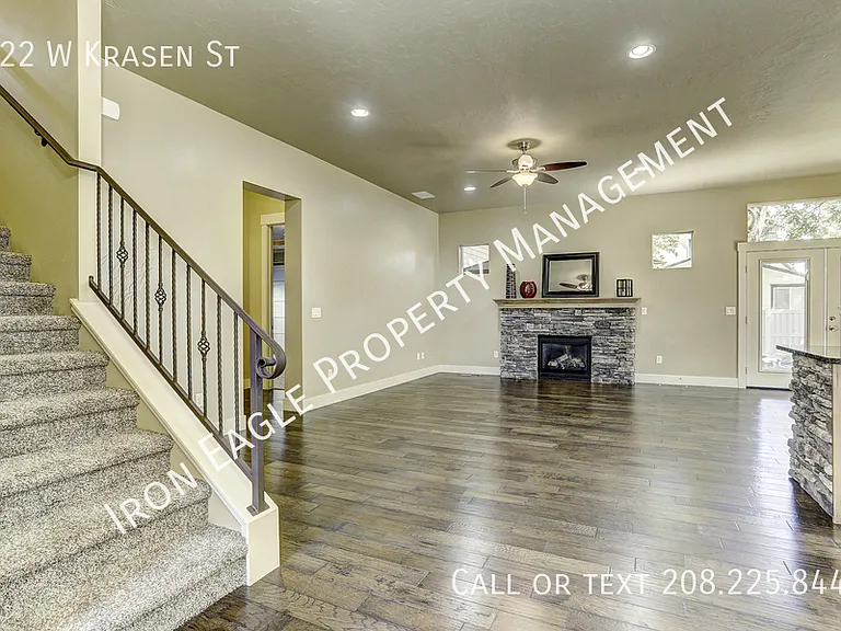 822 W Krasen St — Photo 13