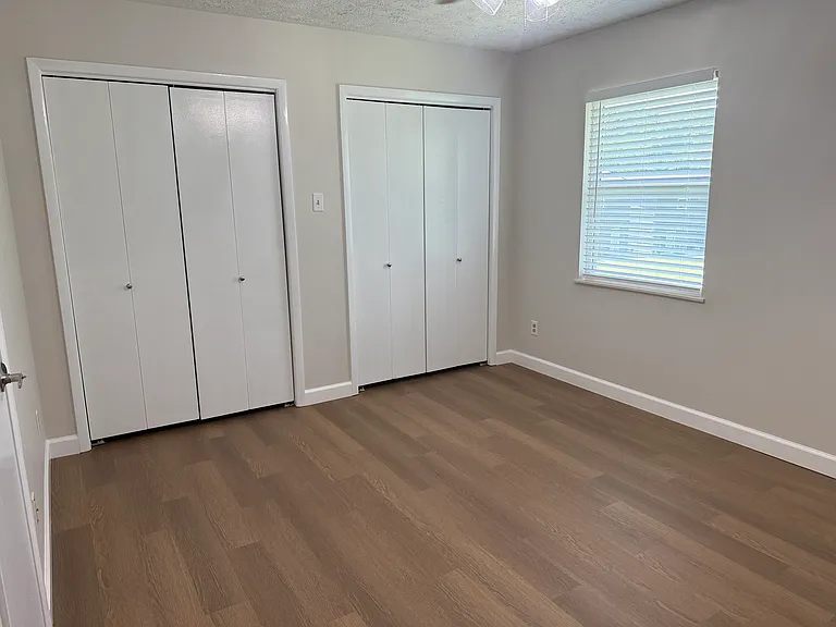 10425 Victoria Dr #1-3 — Photo 10