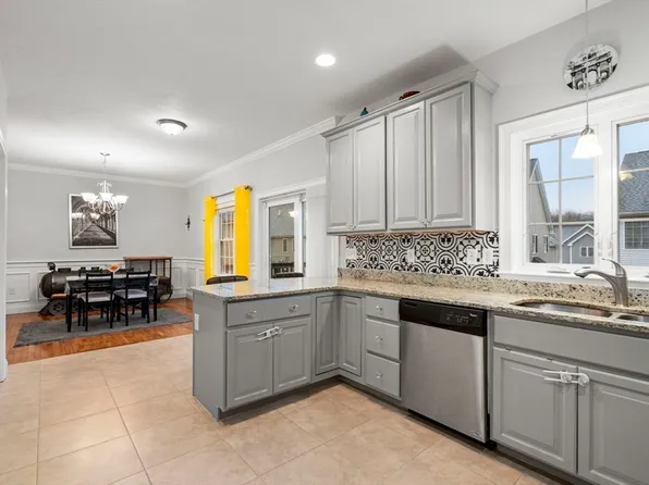 90 Fisher Rd Unit 30, Holden, MA 01520