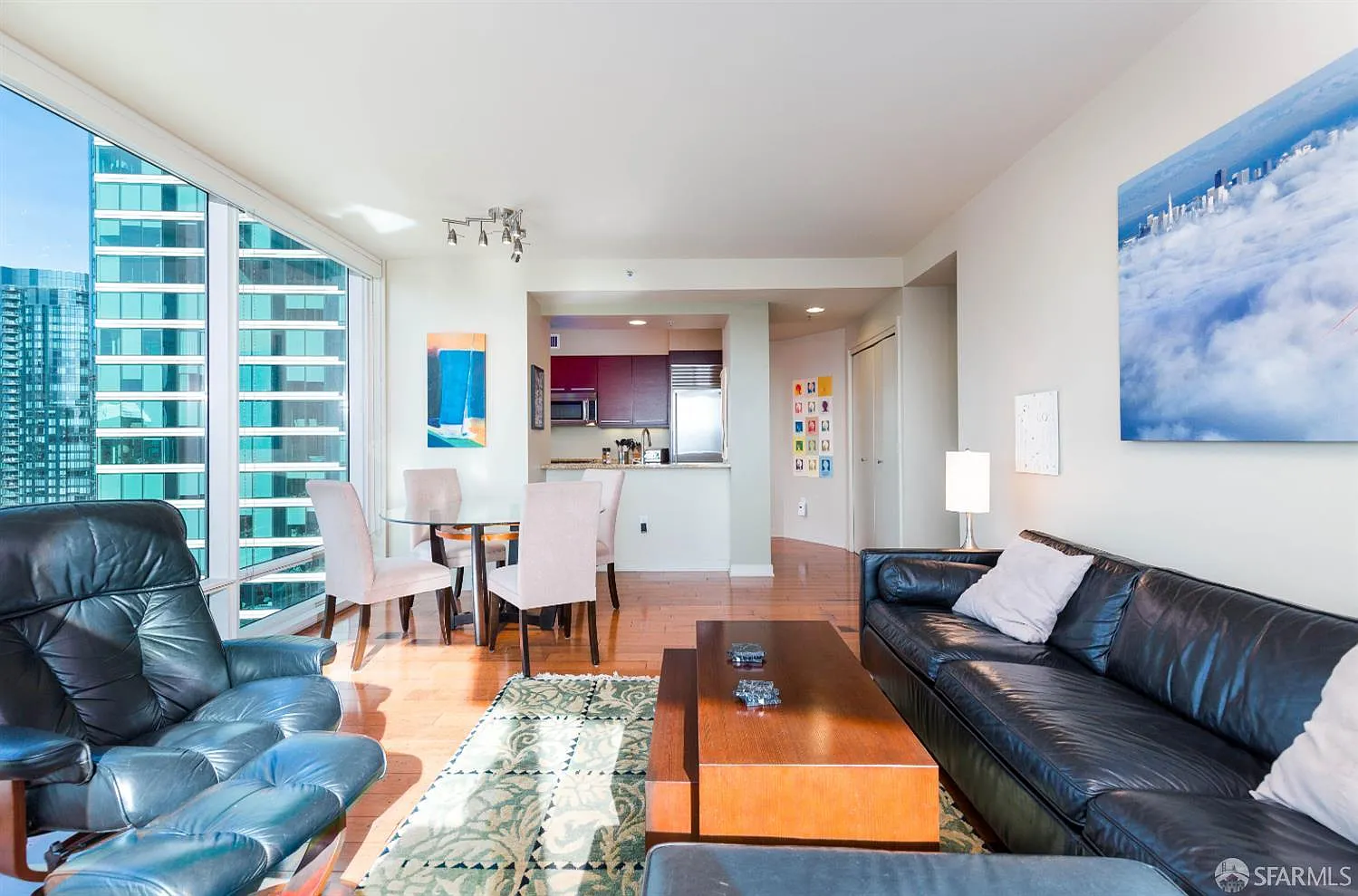 2 bed, 2.0 bath, 1238 sqft, $7,990 — Photo 2