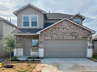 261 Legendary Trail Loop, Floresville, TX 78114