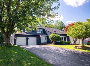 6102 Owlwood Dr, Cicero, NY 13039