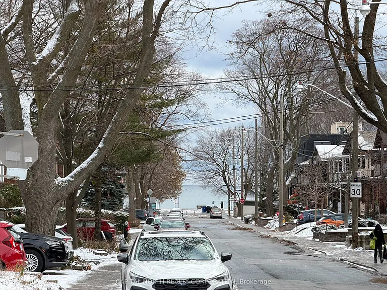 43 Glen Manor Dr #UPPER — Photo 20
