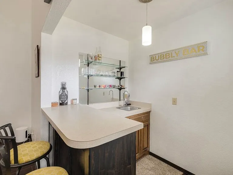 7613 Maehs Cir — Photo 19