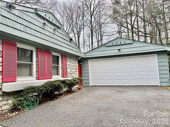 3rd image of 126 Ridgeview Rd