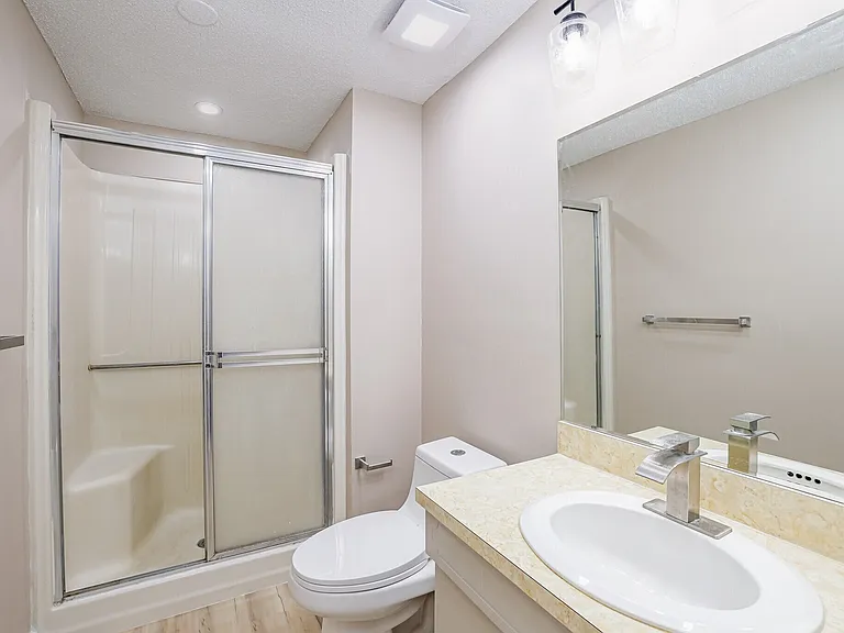 48A311 Avonwood Rd #311 — Photo 17