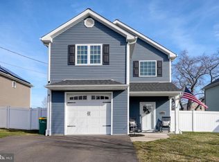 813 5th Ave, Croydon, PA 19021