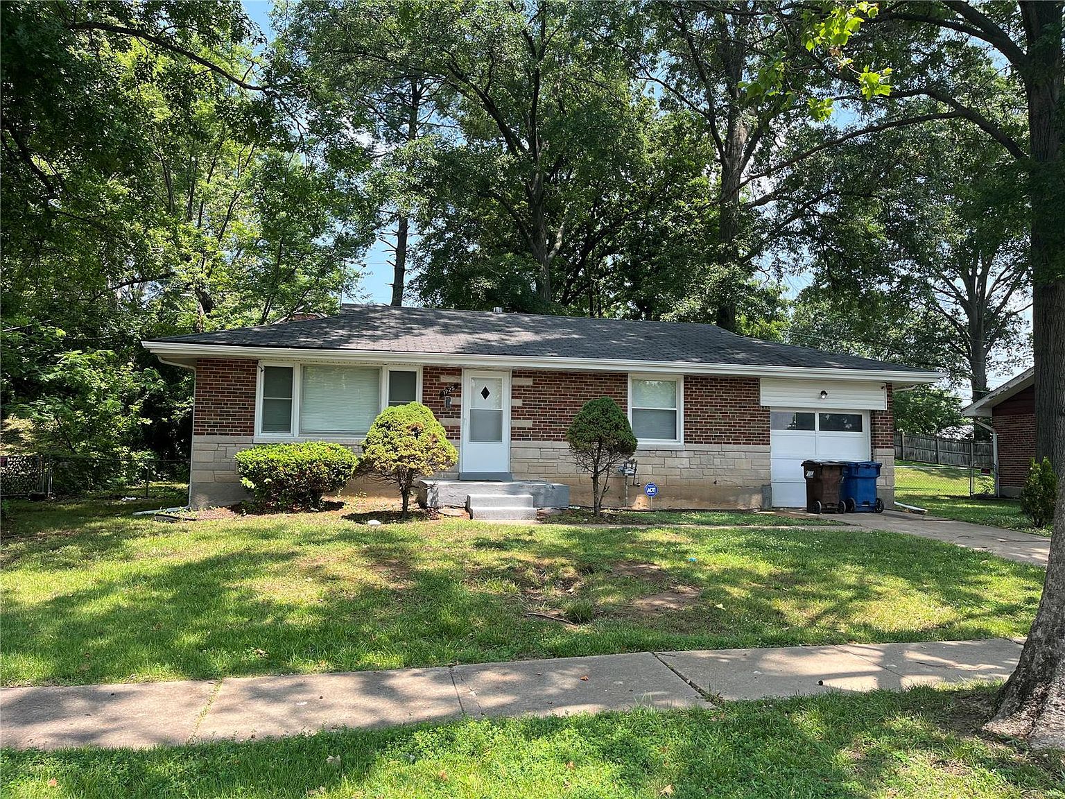 1225 Fargo Dr, Saint Louis, MO 63135 Zillow