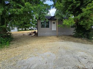 53 S Shelby St, Campbellsburg, IN 47108