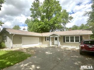 8 Bonnie Ln, South Jacksonville, IL 62650