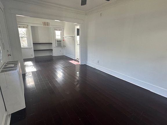 2nd image of 652 California Ave APT B