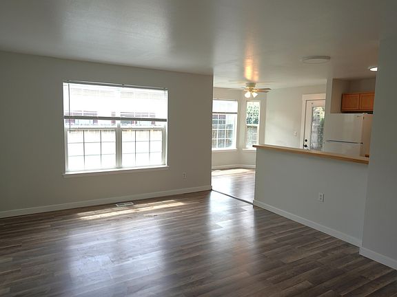 2nd image of 10041 W Garverdale Ln APT 102
