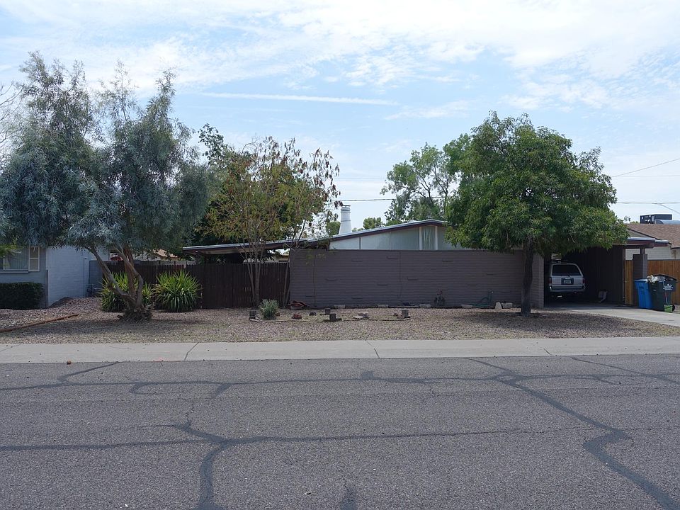 1st image of 3113 W Country Gables Dr