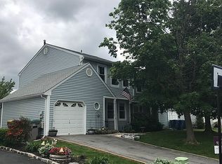 10 Curry Ln, Horsham, PA