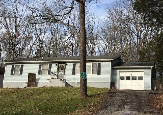 1st image of 928 W Walnut Dr