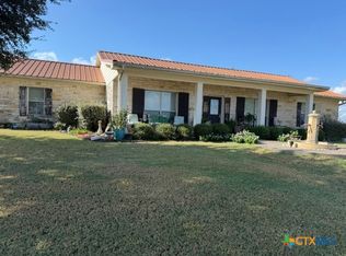 1501 Starlight Rd, Cameron, TX 76520