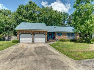 108 Foxfire Ct, Summerville, SC 29486