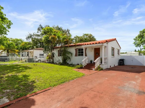 560 NW 135th St, North Miami, FL 33168