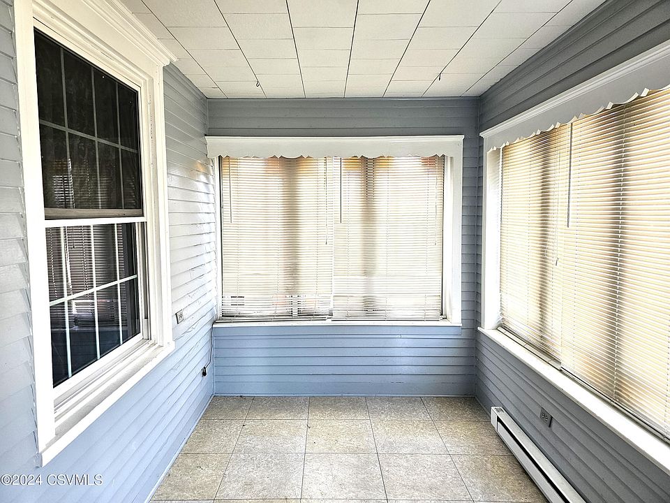 513 8th St, Selinsgrove, PA 17870 Zillow