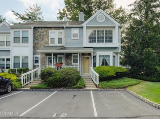 12 Terrier Ct, Tinton Falls, NJ