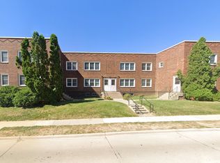 19 1/2 Woolf Ave, Iowa City, IA 52246