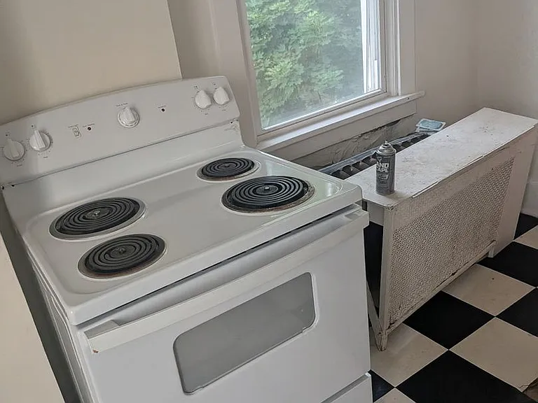 601 Union Ave — Photo 7