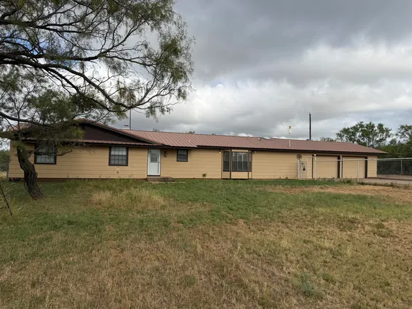 690 Sanco Rd, Robert Lee, TX 76945