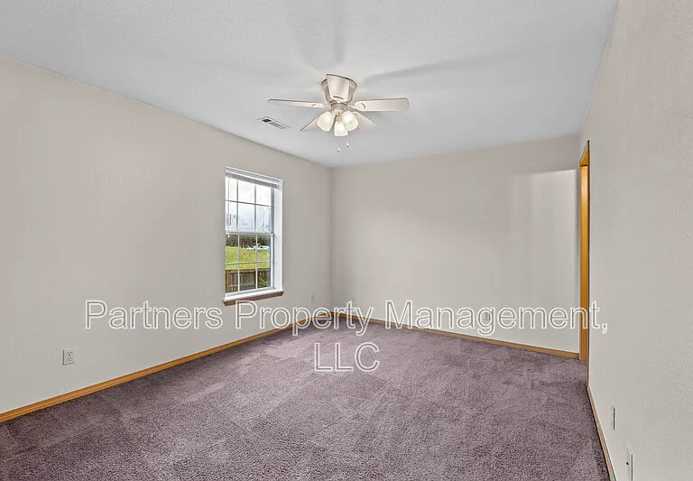 858 S Curtis Ave #1 — Photo 13