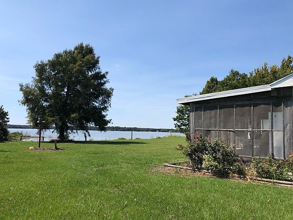 Side yard facing the lake
