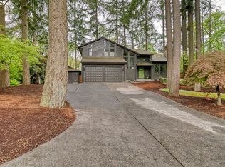 215 Madrona Ct, Saint Helens, OR 97051