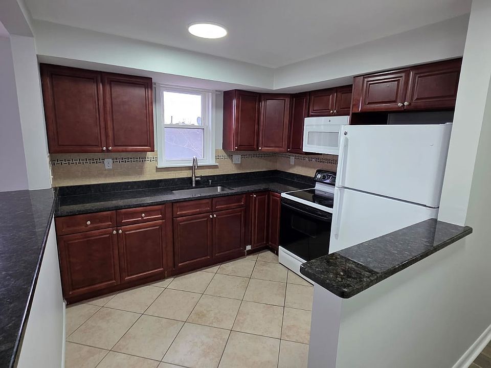1st image of 4406 Pearson Ave Floor 2