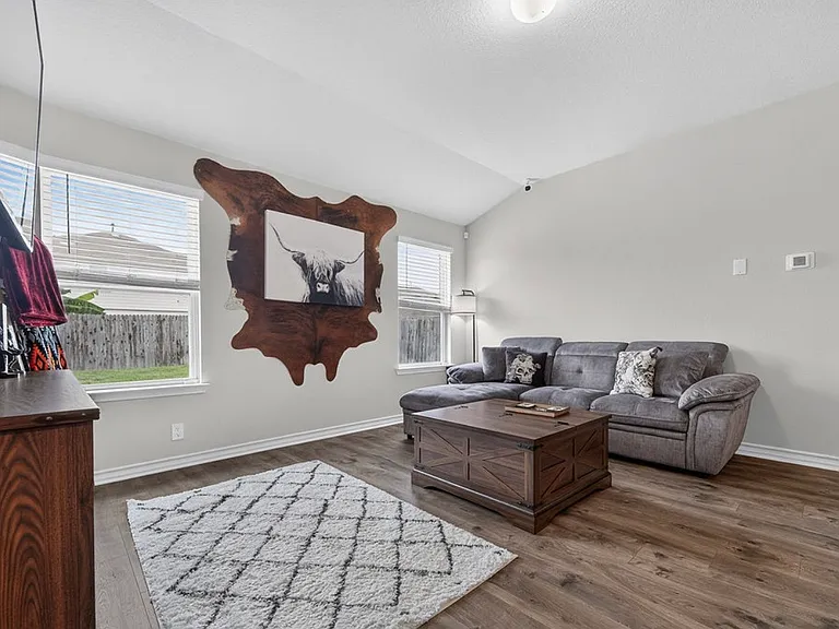 13512 Boothe Grv — Photo 11