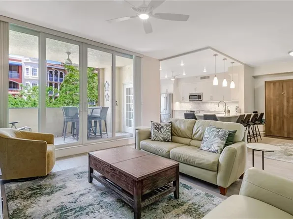 401 Bayfront Pl, Naples, FL