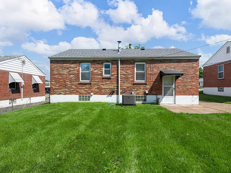 7821 Morgan Ford Rd — Photo 22
