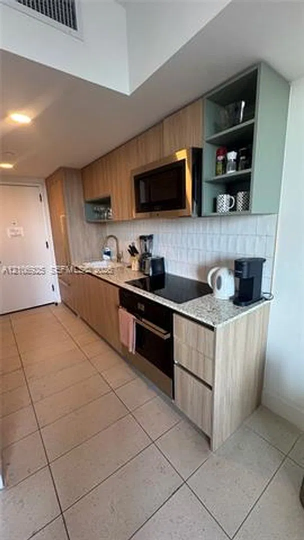 159 NE 6 Street cu-3707, Miami, FL 33131 — Photo 2