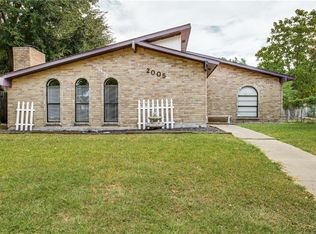 2005 Butterfield Trl, Grand Prairie, TX 75052