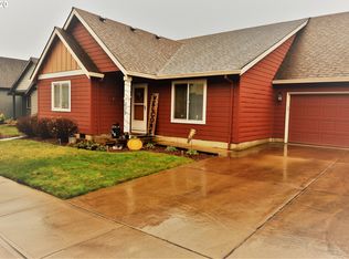 335 NW Pacific Hills Dr, Willamina, OR