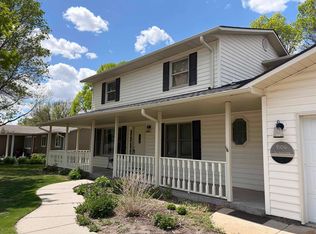 806 S Bare, North Platte, NE 69101