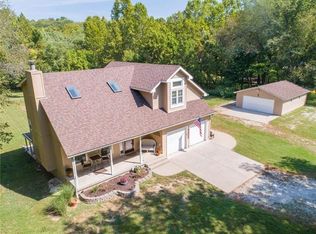 30404 E Litchford Rd, Grain Valley, MO 64029