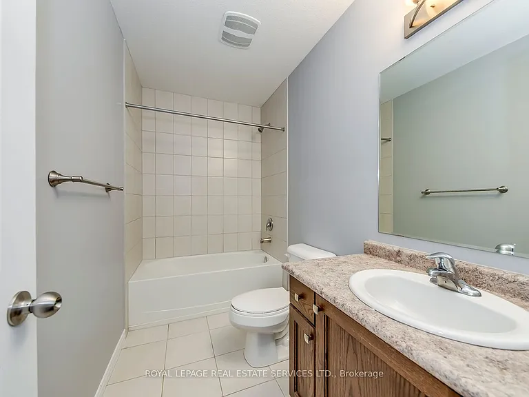 60 Netherwood Rd #28 — Photo 41
