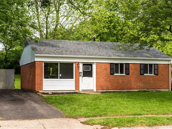 1477 Ironwood Dr, Fairborn, OH 45324