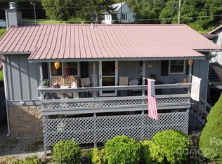 218 Raven Rdg, Maggie Valley, NC 28751