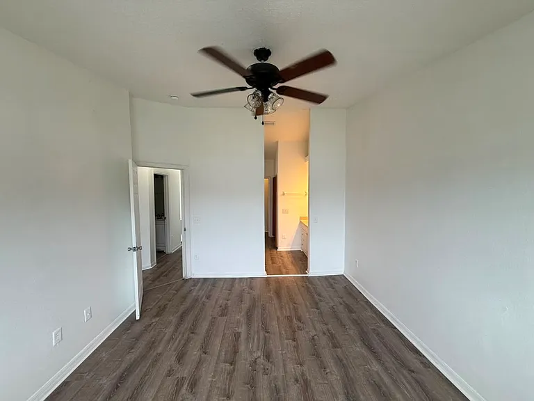 833 Caribbean Dr #A — Photo 12