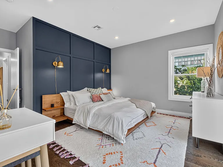 112 Webster Ave #1 — Photo 28