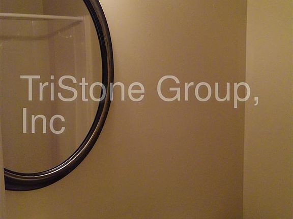 5th image of 3639 High Laurel Ln