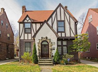 2336 Canterbury Rd, University Heights, OH 44118