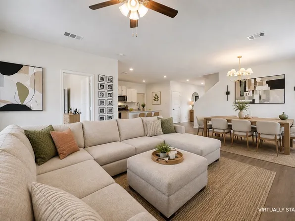 9828 Quail Pointe Rd, Aubrey, TX 76227